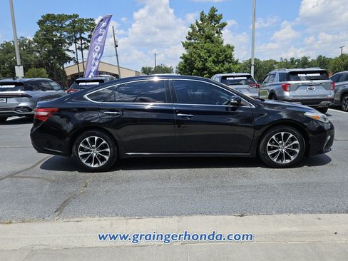 Used 2016 Toyota Avalon XLE Plus FWD image 6