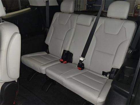 Used 2022 Kia Telluride S image 22