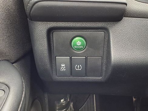 Certified 2022 Honda HR-V Sport image 9