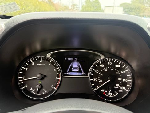 Used 2017 Nissan Pathfinder SL w/ SL Premium Package image 33