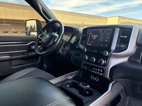 Used 2024 RAM 2500 Big Horn w/ Off Road Package AWD/4WD image 23