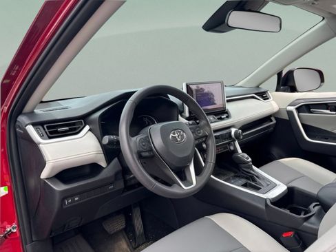Used 2024 Toyota RAV4 XLE Premium FWD image 16