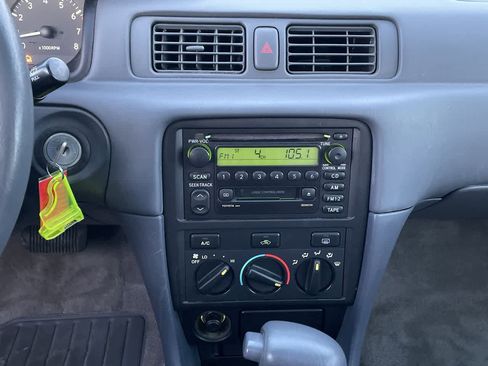 Used 2001 Toyota Camry LE image 13