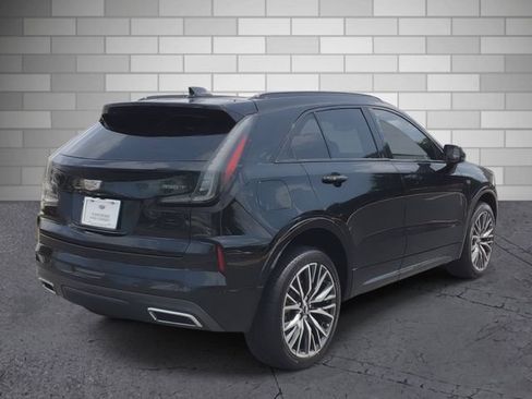 Certified 2024 Cadillac XT4 Sport FWD image 5