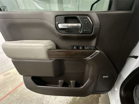 Used 2019 GMC Sierra 1500 SLT w/ SLT Convenience Package image 19