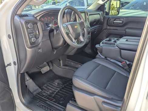 Used 2025 Chevrolet Silverado 2500 W/T w/ WT Convenience Package image 6