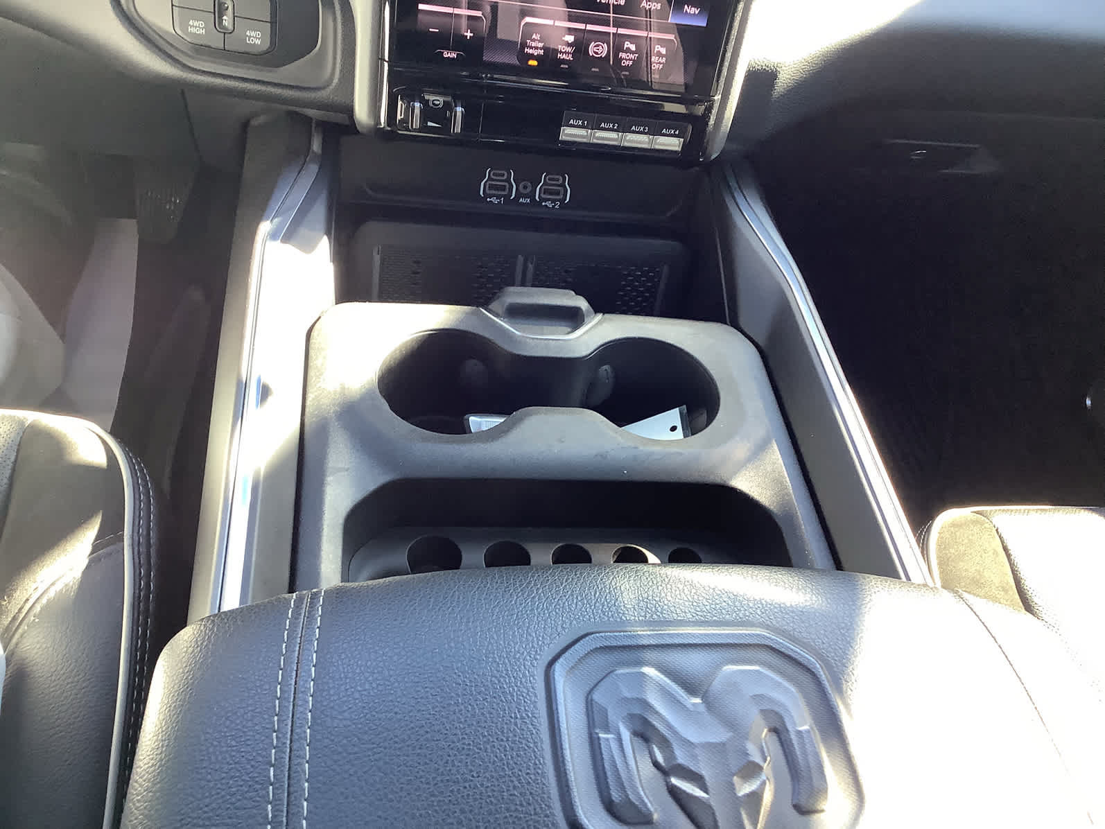 Used 2025 RAM 2500 Laramie AWD/4WD image 22
