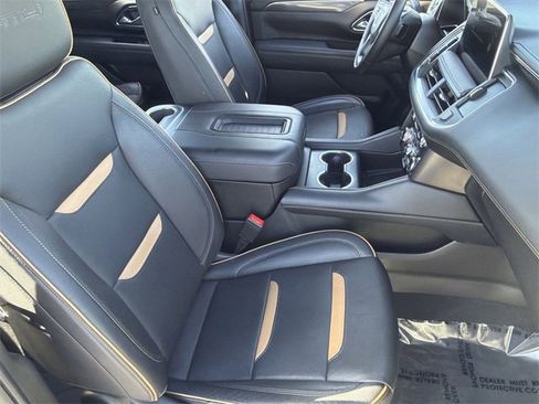 Used 2023 GMC Yukon XL AT4 w/ AT4 Premium Plus Package image 11