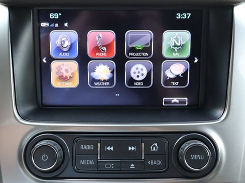 Used 2017 Chevrolet Suburban Premier AWD/4WD image 11