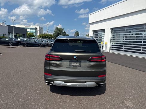 Used 2022 BMW X5 xDrive40i w/ Executive Package AWD/4WD image 4