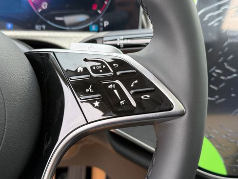 New 2026 Mercedes-Benz E 350 4MATIC Sedan image 28