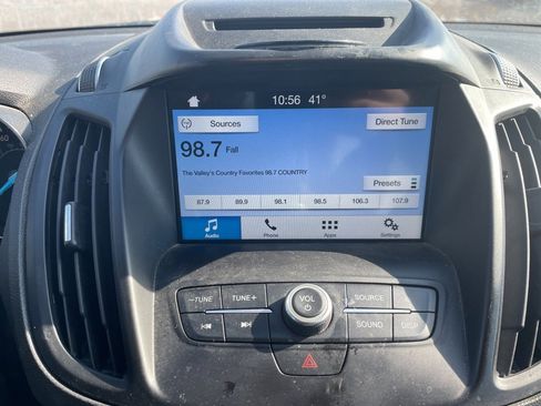 Used 2018 Ford Escape SE w/ SE Sport Appearance Package image 6