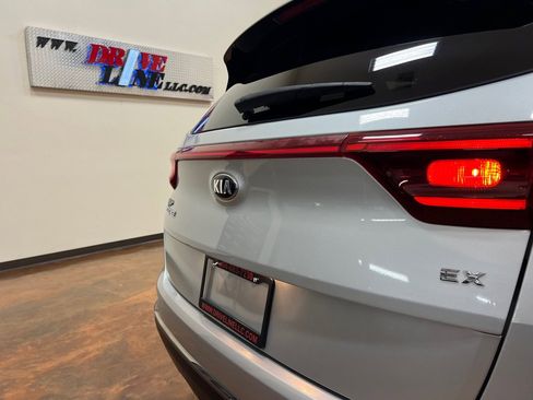 Used 2020 Kia Sportage EX AWD/4WD image 46