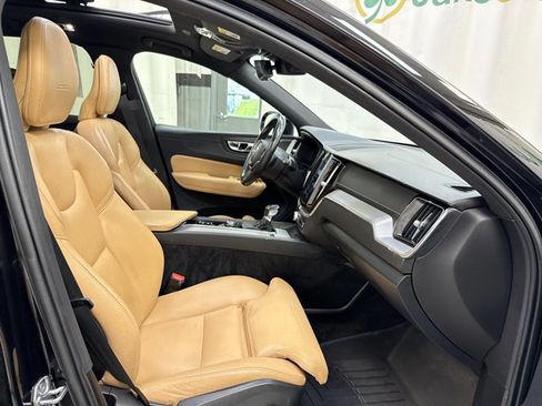 Used 2019 Volvo XC60 T5 Inscription w/ Protection Package Premier FWD image 32