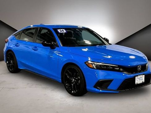Used 2024 Honda Civic Sport image 3