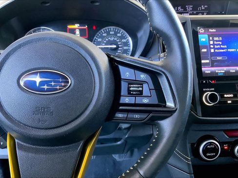 Used 2021 Subaru Crosstrek 2.5i Sport w/ Moonroof Package image 24