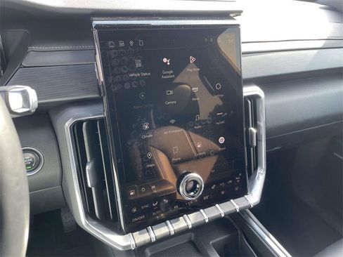 Used 2024 GMC Acadia Elevation image 23