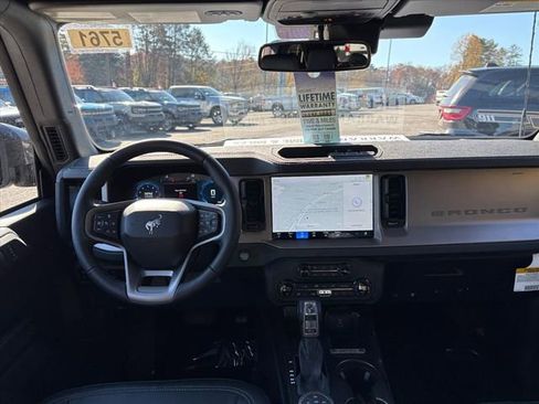 New 2025 Ford Bronco Outer Banks image 6