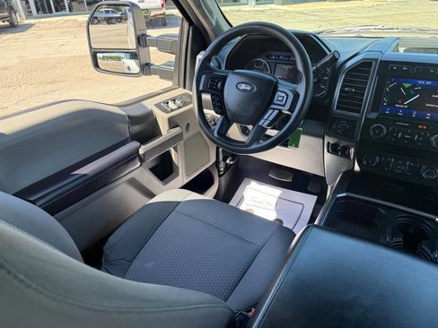 Used 2021 Ford F250 XLT w/ XLT Value Package AWD/4WD image 28