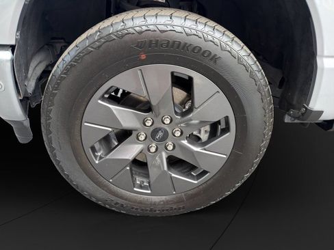 Used 2023 Ford F150 Lightning 4x4 SuperCrew image 21
