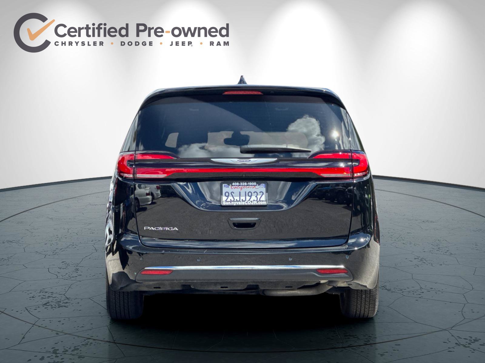 Certified 2025 Chrysler Pacifica Select FWD image 5