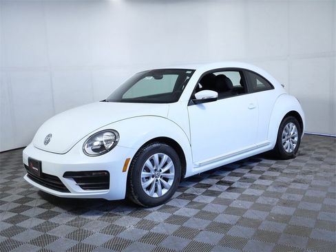 Used 2019 Volkswagen Beetle 2.0T S image 5