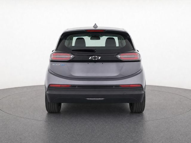 Used 2023 Chevrolet Bolt LT w/ Infotainment Package FWD image 6