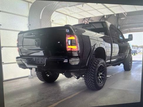 Used 2023 RAM 2500 Limited AWD/4WD image 10