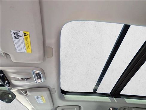 Used 2019 Volvo XC90 T5 Momentum image 24