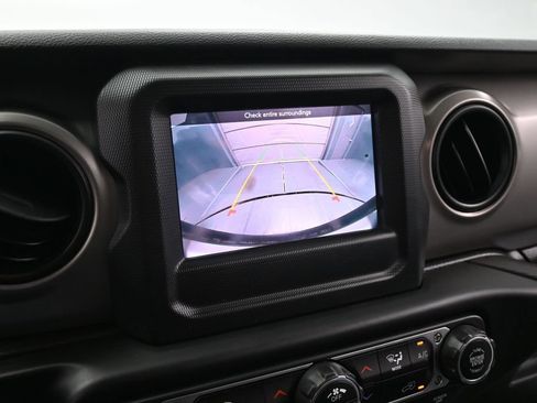 Used 2021 Jeep Wrangler Unlimited Sport AWD/4WD image 13