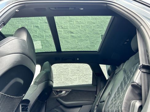 Used 2021 Audi SQ7 Premium Plus w/ Driver Assistance Package image 39