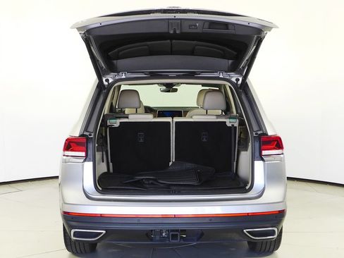 Used 2024 Volkswagen Atlas SE w/ Black Wheel Package AWD/4WD image 10
