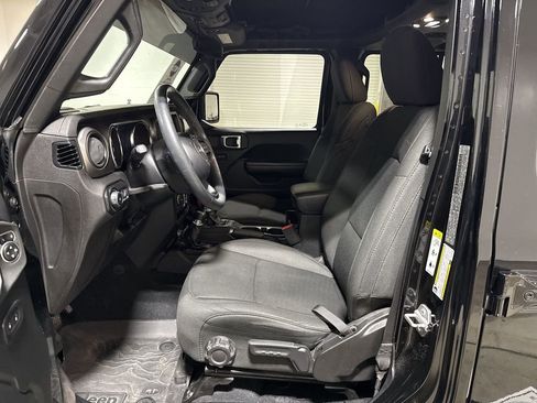Used 2020 Jeep Wrangler Unlimited Sport AWD/4WD image 19