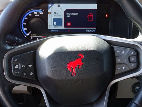 Used 2023 Ford Bronco Big Bend w/ Sasquatch Package image 23