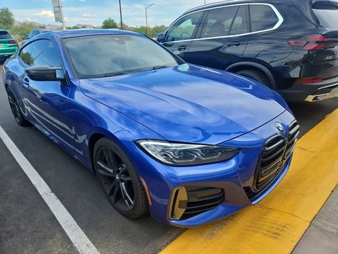 Used 2022 BMW M440i Coupe w/ Premium Package RWD image 2