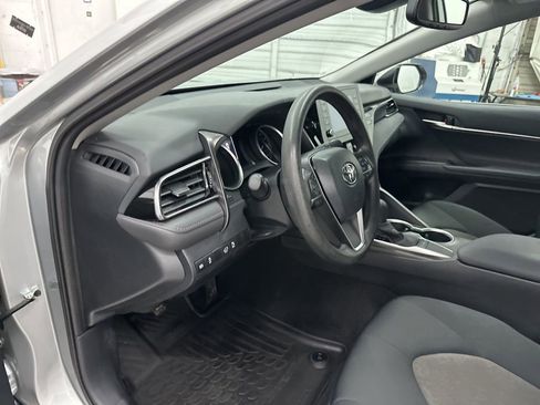 Used 2024 Toyota Camry LE w/ Convenience Package image 9