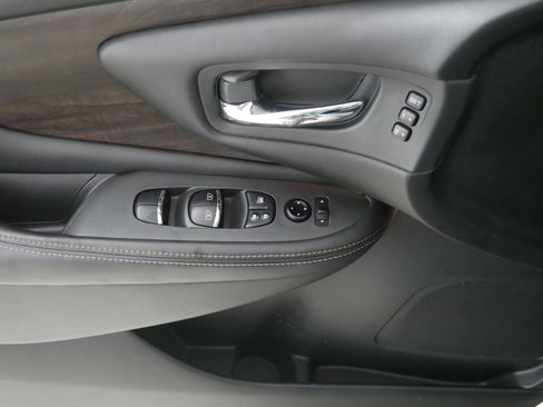 Used 2023 Nissan Murano Platinum image 19