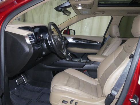 Used 2022 Cadillac XT6 Sport w/ Platinum Package image 24