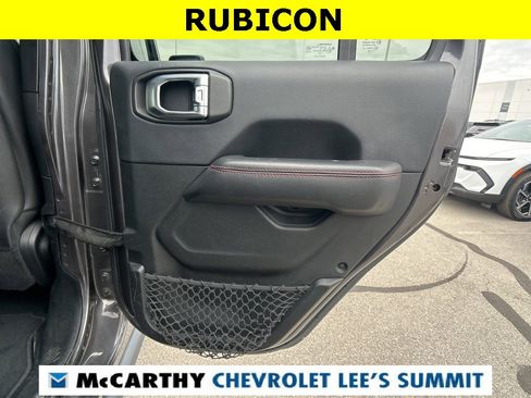Used 2018 Jeep Wrangler Unlimited Rubicon w/ Dual Top Group image 36
