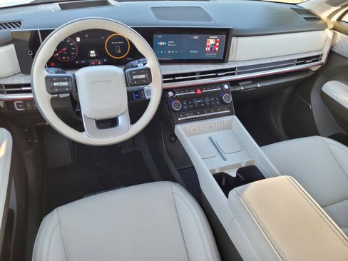 New 2025 Hyundai Santa Fe Calligraphy image 10