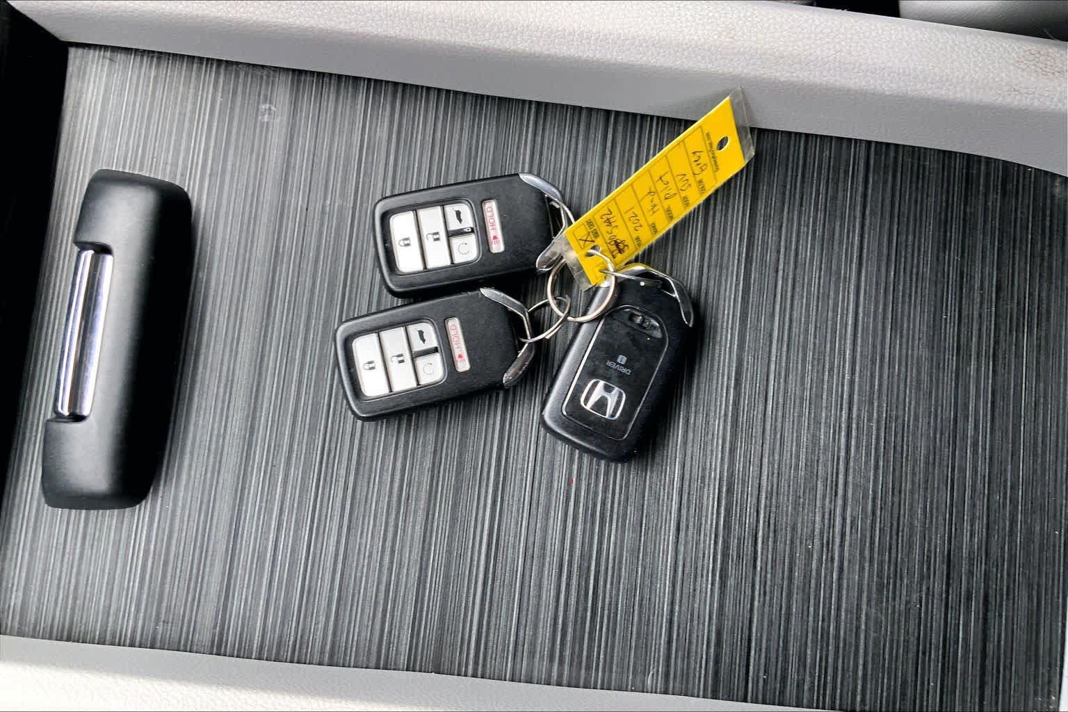 Used 2021 Honda Pilot Touring image 15