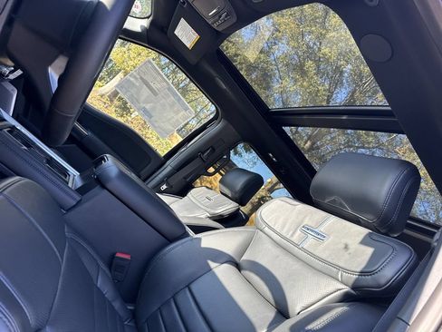 New 2025 Ford F350 Platinum w/ FX4 Off-Road Package AWD/4WD image 32