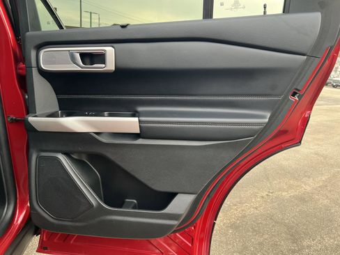 Used 2021 Ford Explorer Limited w/ Equipment Group 301A image 20