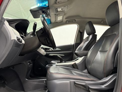 Used 2020 Chevrolet Bolt Premier w/ Infotainment Package FWD image 15