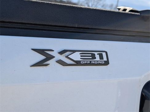 Used 2022 GMC Sierra 1500 SLT image 10