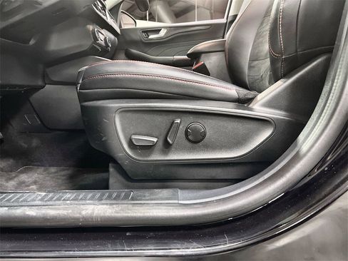 Used 2022 Ford Escape SEL w/ SEL Stealth AWD Package image 12