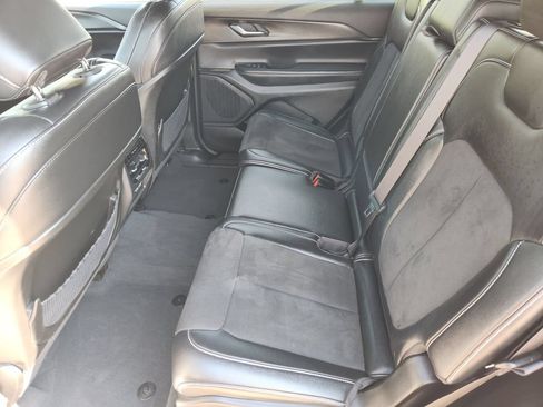 Used 2023 Jeep Grand Cherokee L Laredo AWD/4WD image 26