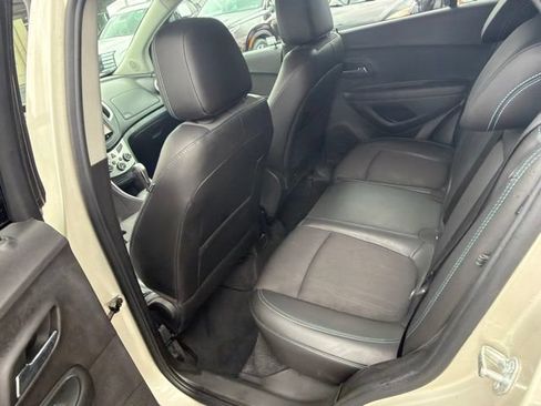 Used 2016 Chevrolet Trax LT w/ LT Convenience Package AWD/4WD image 15