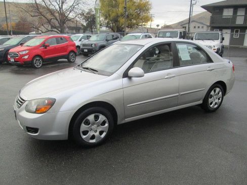 Used 2009 Kia Spectra EX image 3