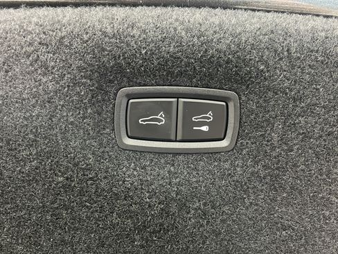 Used 2023 Audi RS e-tron GT w/ Carbon Performance Package AWD/4WD image 28